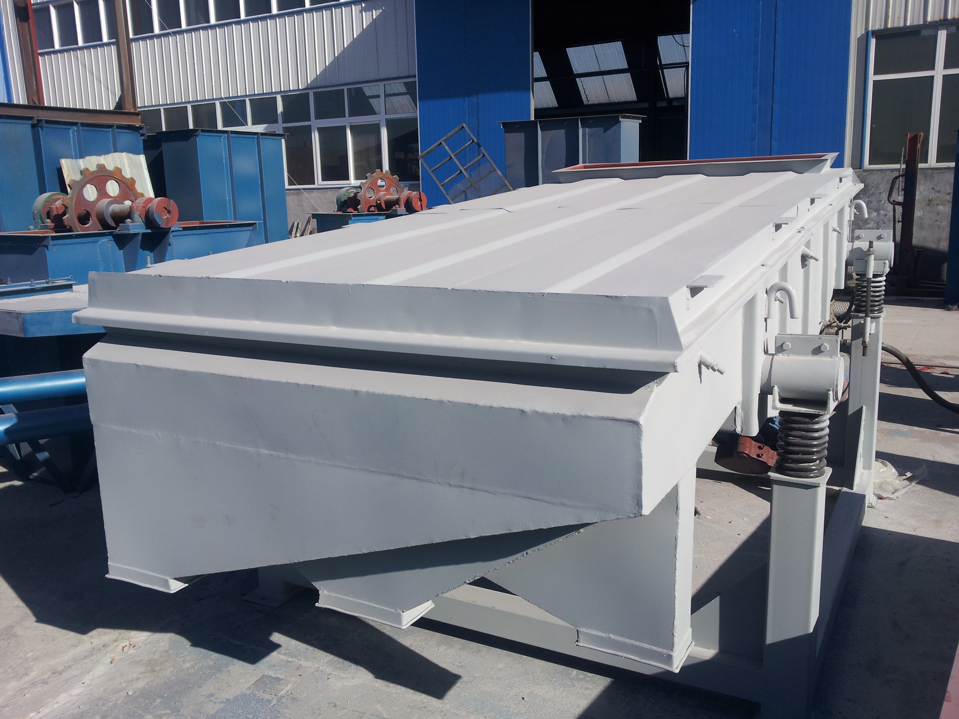 活性炭分級直線振動(dòng)篩